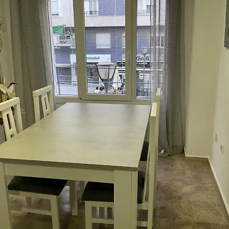 Apartamento Al Lado De La Playa Y Con Garaje * カディス