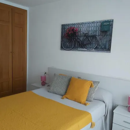 アパート Apartamento Al Lado De La Playa Y Con Garaje *