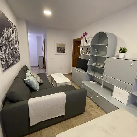 アパート Apartamento Al Lado De La Playa Y Con Garaje